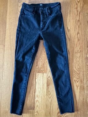 Gap 1969 Faded Black High Rise True Skinny Frayed Denim Jeans 24P 00P Petite